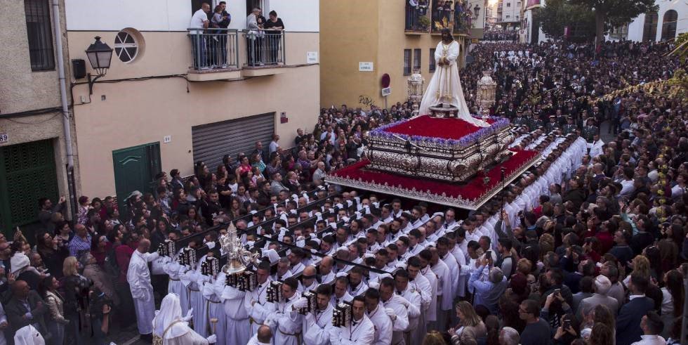 Trip to Malga Holy Monday procession